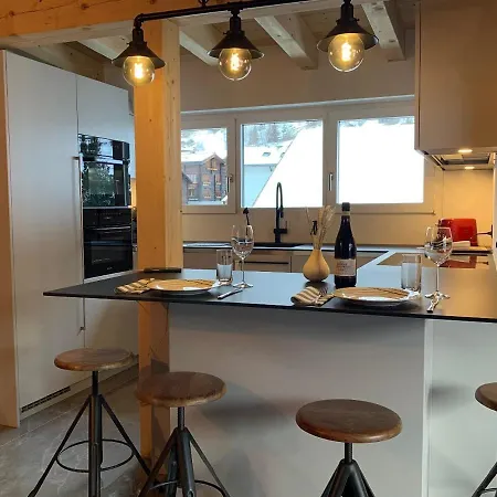Alti Post Zentralgelegene, Stilvolle Dachwohnung Apartment Täsch