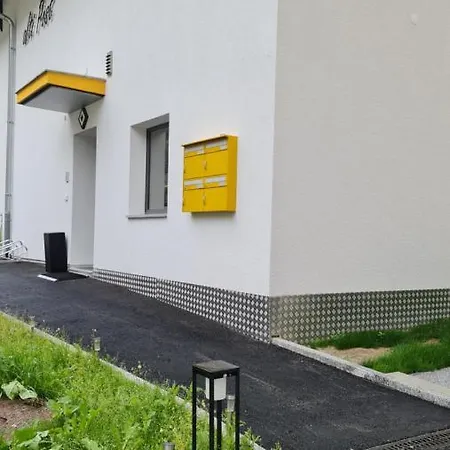 Alti Post Zentralgelegene, Stilvolle Dachwohnung Apartment Täsch